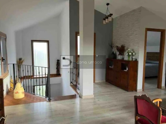 Casa o chalet independiente en venta en  Loñoa