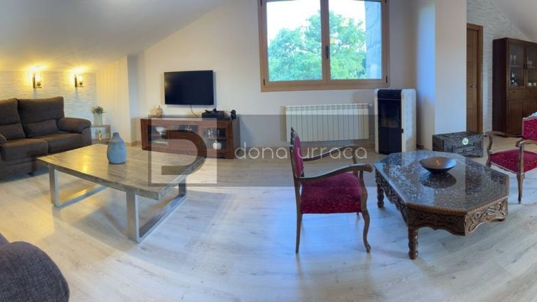 Casa o chalet independiente en venta en  Loñoa