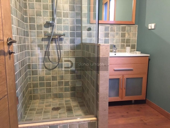 Casa o chalet independiente en venta en  Loñoa