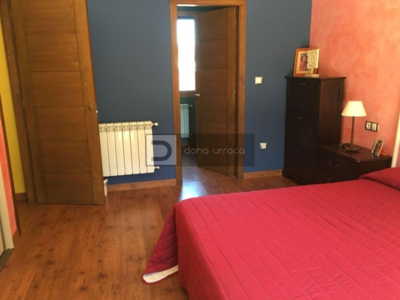 Casa o chalet independiente en venta en  Loñoa