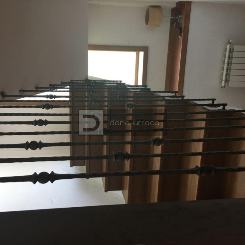 Casa o chalet independiente en venta en  Loñoa