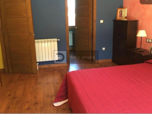Casa o chalet independiente en venta en  Loñoa
