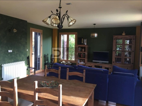 Casa o chalet independiente en venta en  Loñoa