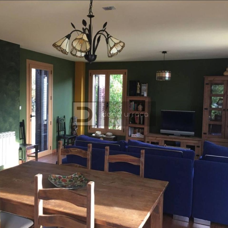 Casa o chalet independiente en venta en  Loñoa