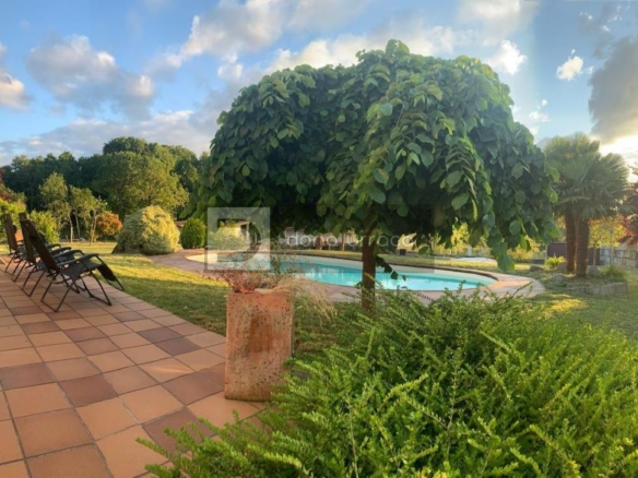 Casa o chalet independiente en venta en  Loñoa