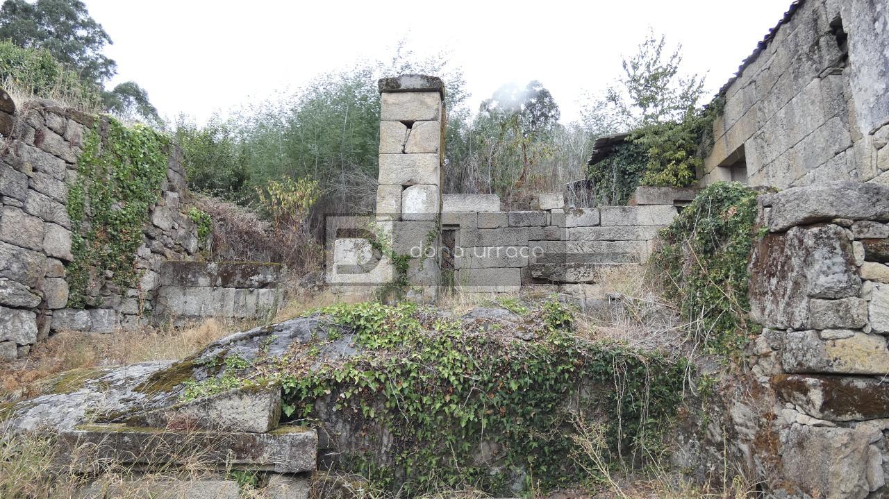 172613167236100038619_172604948587 VENTA DE PAZO CERCA DE OUTARIZ