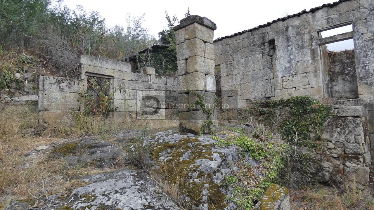 172613167349400038619_172604948943 VENTA DE PAZO CERCA DE OUTARIZ