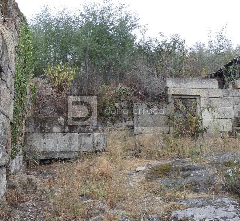 VENTA DE PAZO CERCA DE OUTARIZ