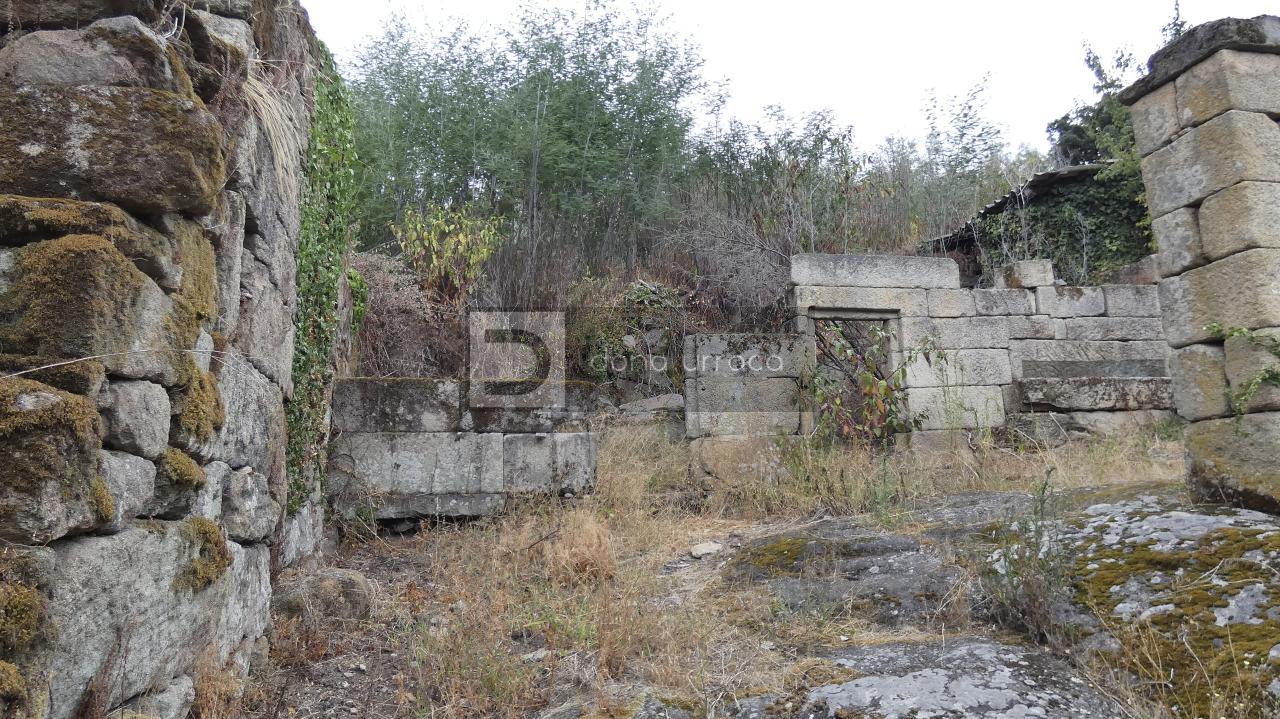 172613167446500038619_172604949119 VENTA DE PAZO CERCA DE OUTARIZ
