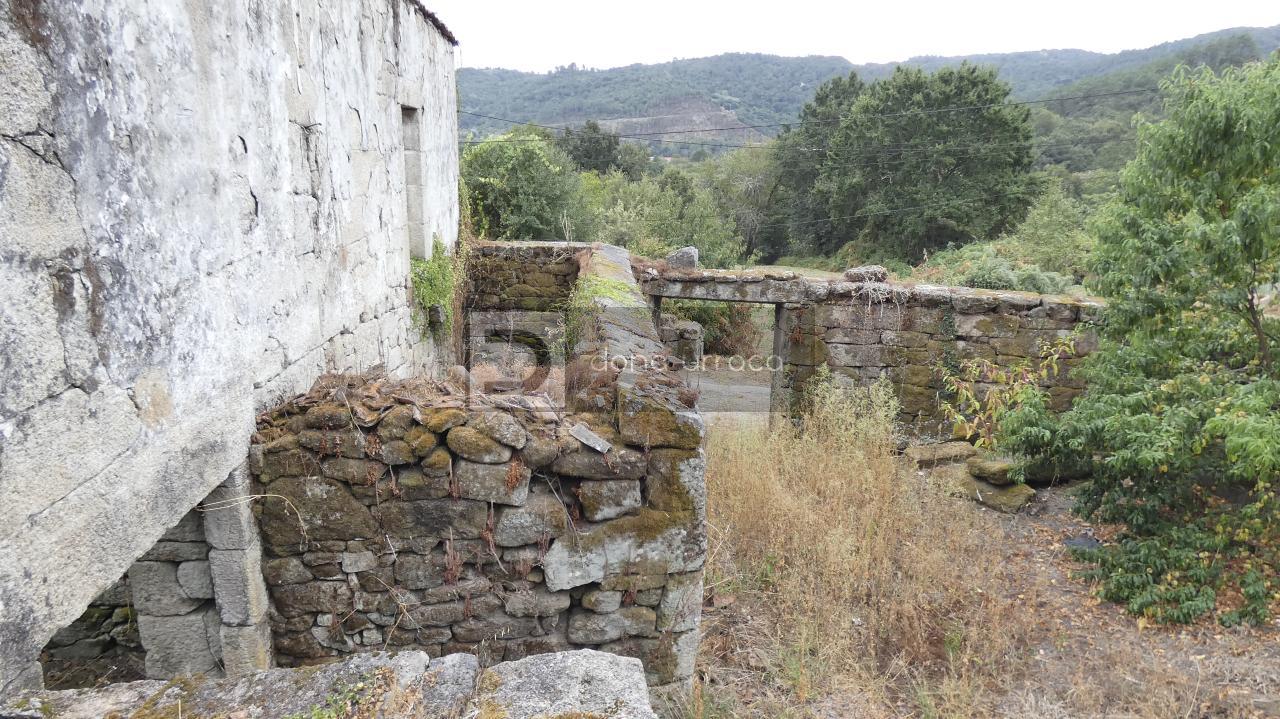 172613167914700038619_172604950713 VENTA DE PAZO CERCA DE OUTARIZ