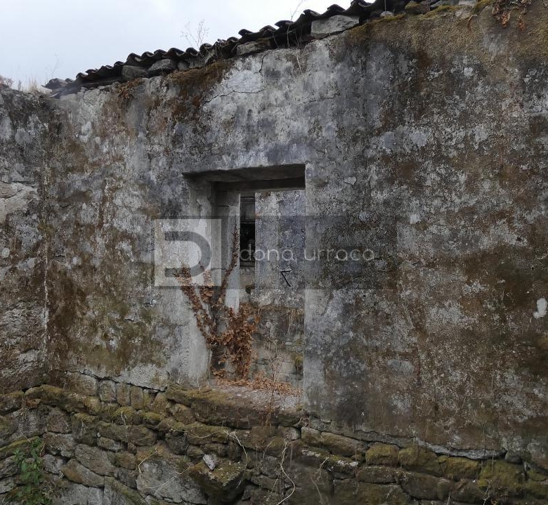 VENTA DE PAZO CERCA DE OUTARIZ
