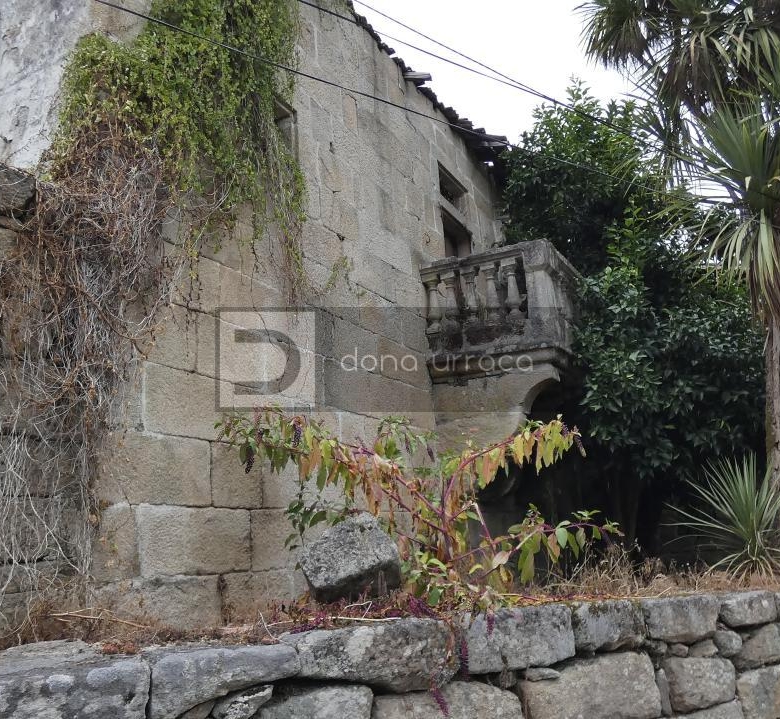 VENTA DE PAZO CERCA DE OUTARIZ