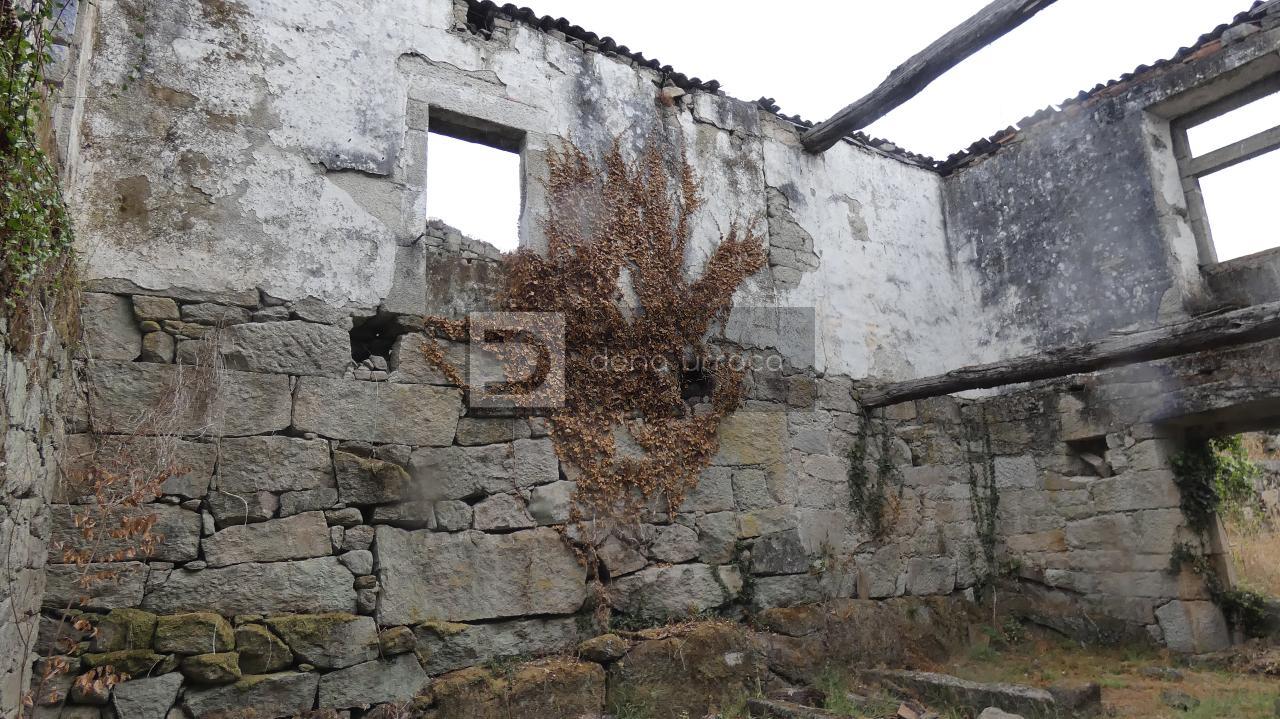 172613168501000038619_172604953563 VENTA DE PAZO CERCA DE OUTARIZ