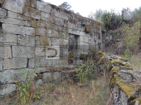 VENTA DE PAZO CERCA DE OUTARIZ