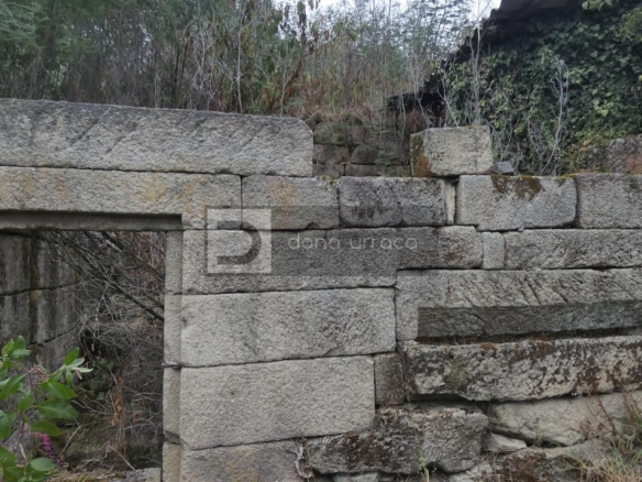 VENTA DE PAZO CERCA DE OUTARIZ