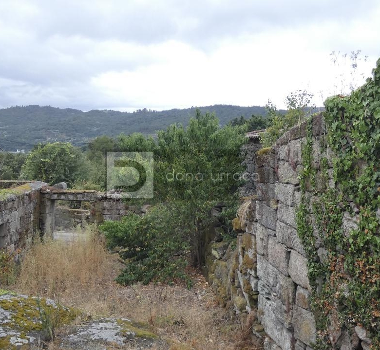 VENTA DE PAZO CERCA DE OUTARIZ