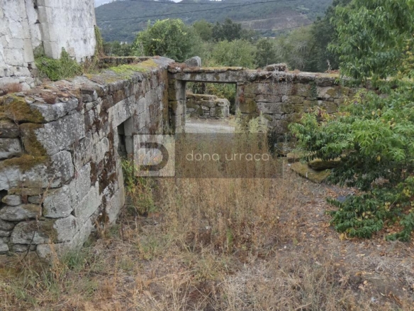 VENTA DE PAZO CERCA DE OUTARIZ