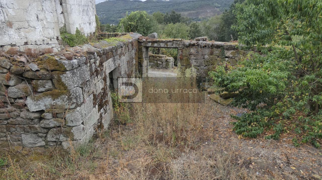 172613169561600038619_172604958702 VENTA DE PAZO CERCA DE OUTARIZ
