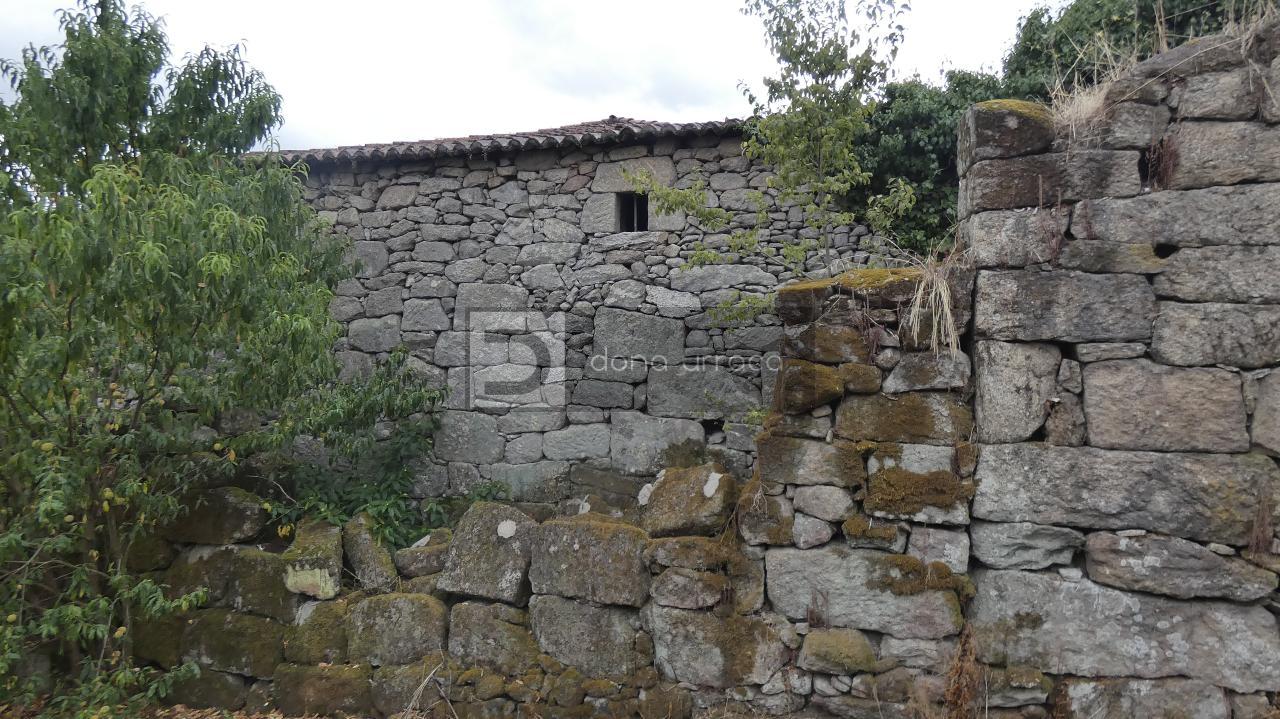 172613169689300038619_172604959405 VENTA DE PAZO CERCA DE OUTARIZ