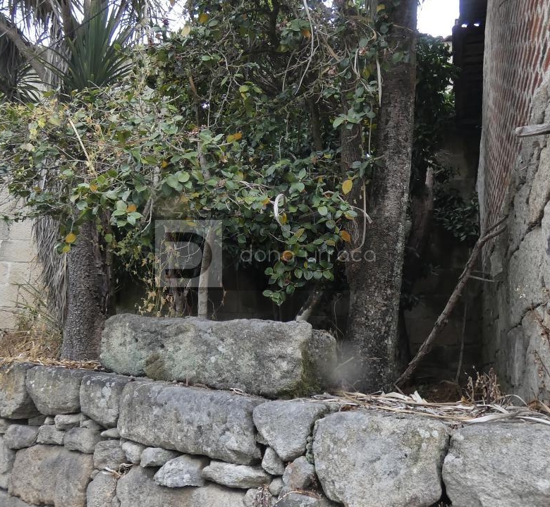 VENTA DE PAZO CERCA DE OUTARIZ
