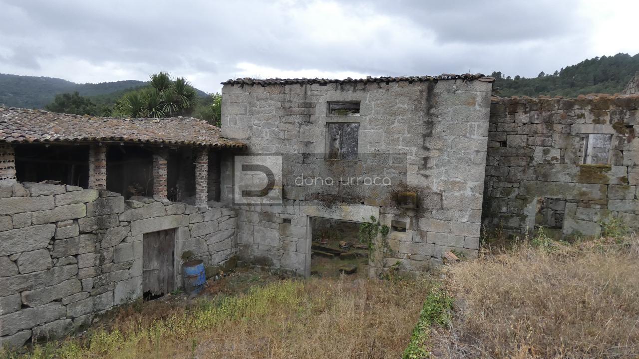 172613170891600038619_172604968396 VENTA DE PAZO CERCA DE OUTARIZ