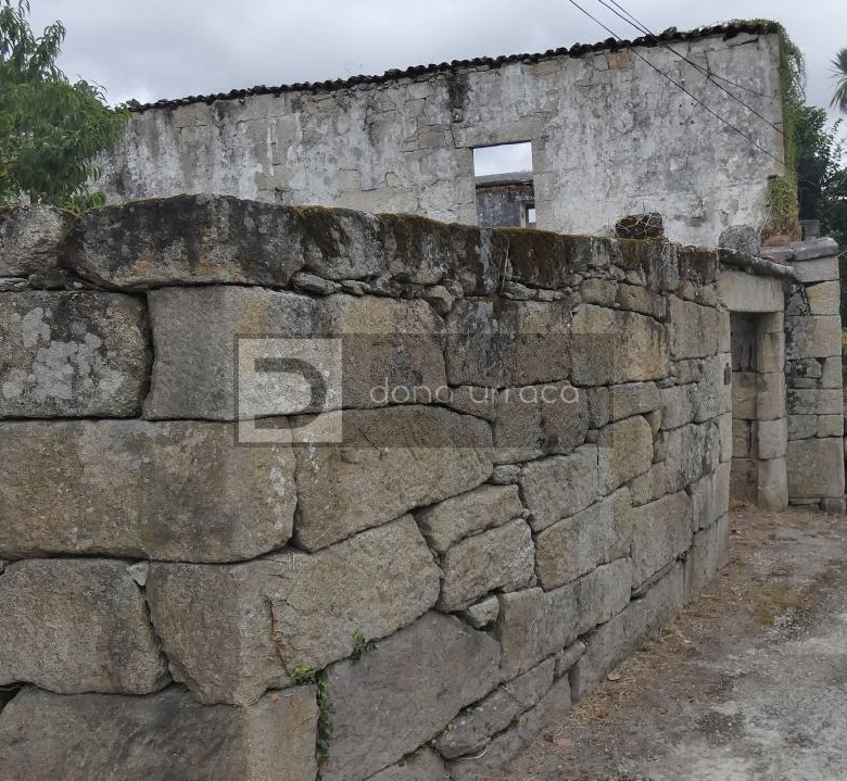 VENTA DE PAZO CERCA DE OUTARIZ