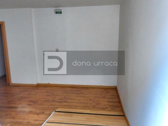 ALQUILER DE OFICINA EN ERVEDELO