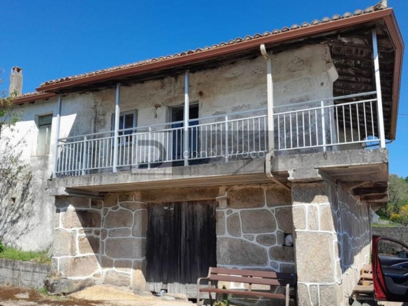 Casa de pueblo en venta en  Lugar Sistin