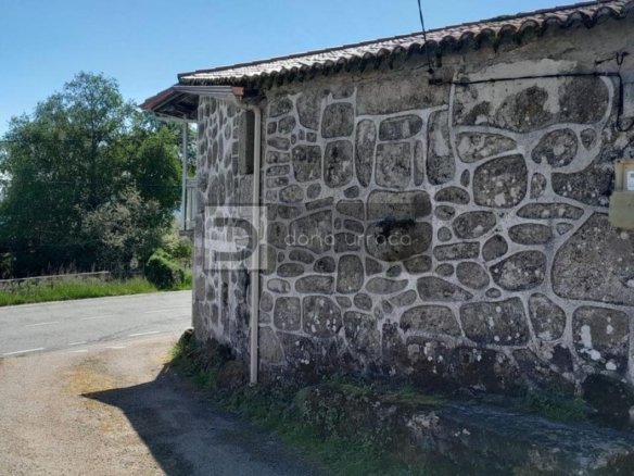 Casa de pueblo en venta en  Lugar Sistin