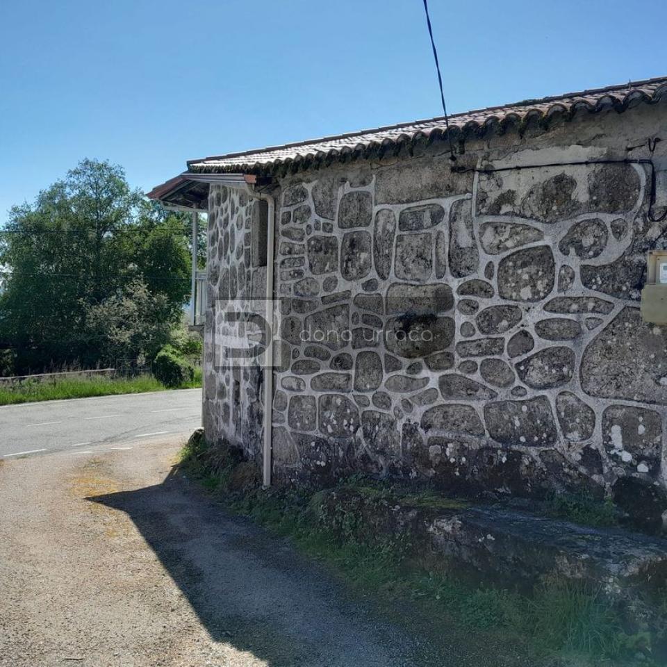 172768765944600038815_172742779159 Casa de pueblo en venta en Lugar Sistin