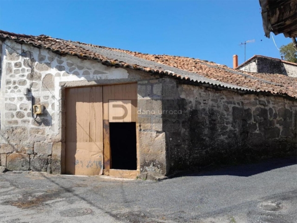 Casa adosada en venta en PEDRAFITA