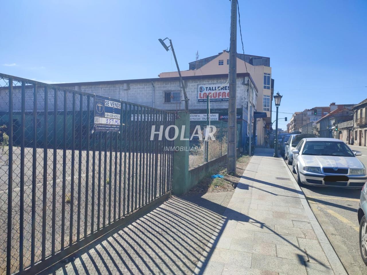 Parcela en venta Tui centro