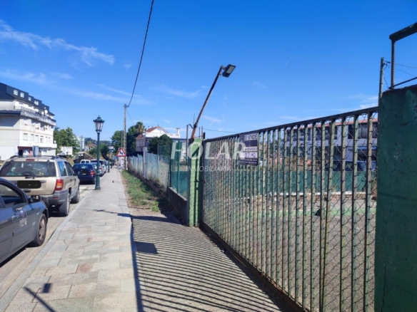 Parcela en venta Tui centro