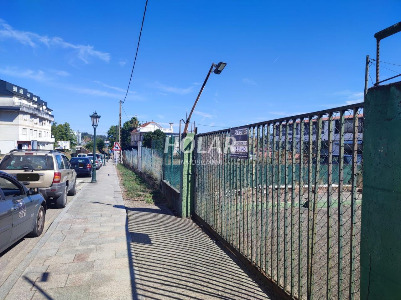 Parcela en venta Tui centro