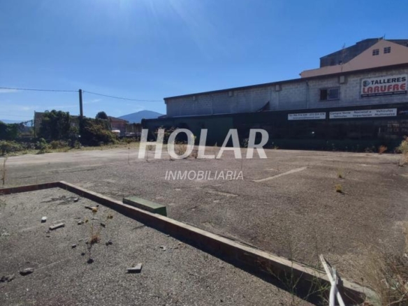 Parcela en venta Tui centro