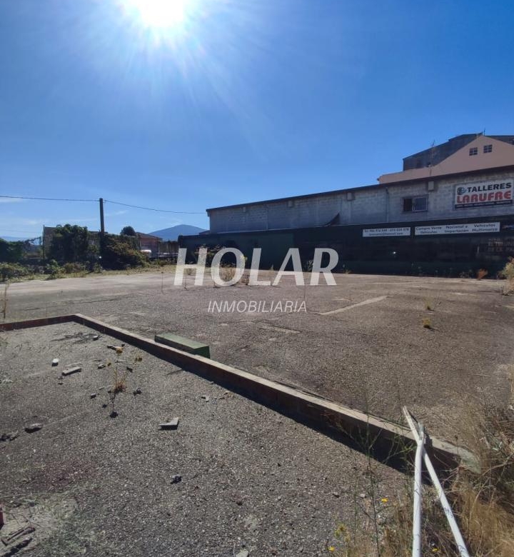 Parcela en venta Tui centro