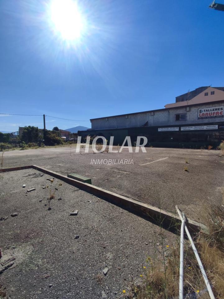 Parcela en venta Tui centro