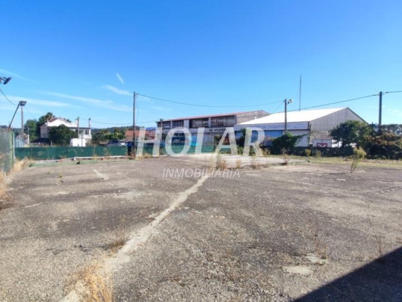 Parcela en venta Tui centro