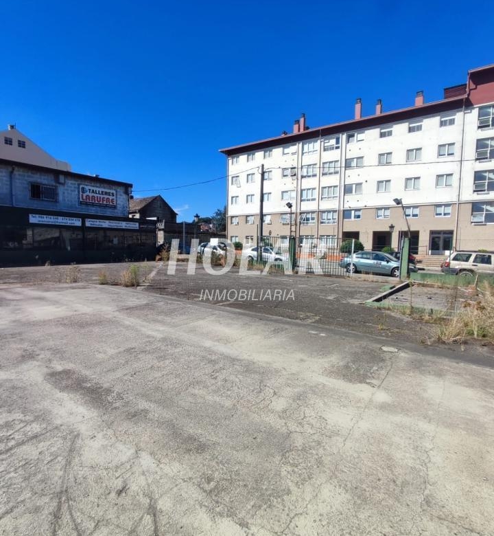 Parcela en venta Tui centro