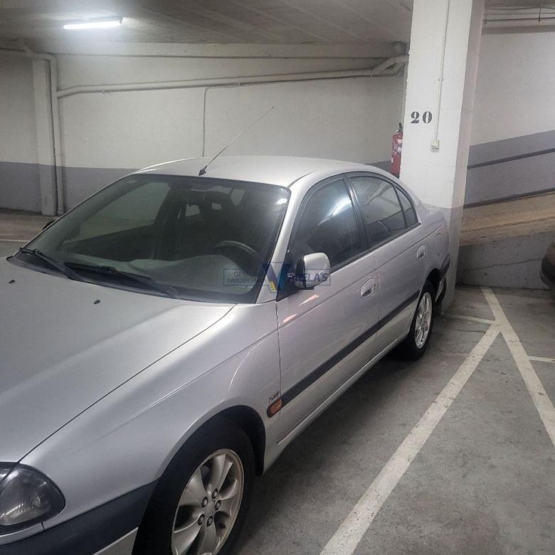 Plaza para coche en Ourense
