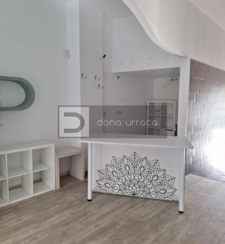 ALQUILER LOCAL EN A VALENZA