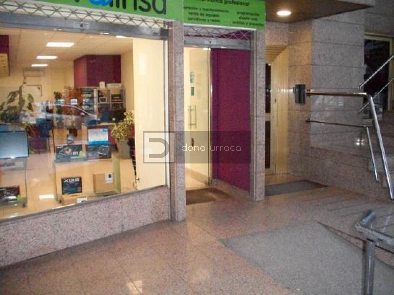 172889927518100026479_172889586790 Centro – Rúa Valle Inclán