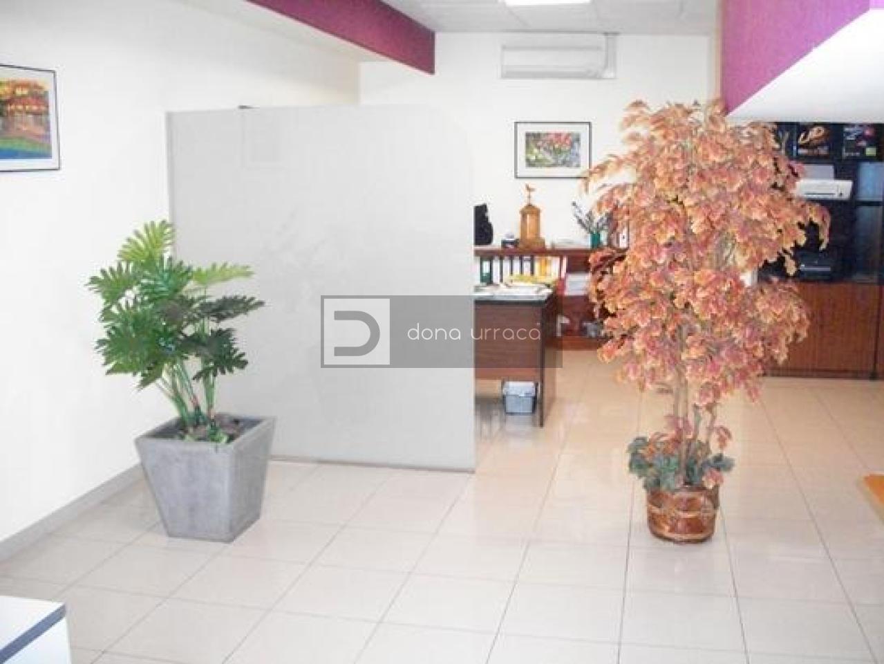 172889927657100026479_172889586828 Centro – Rúa Valle Inclán