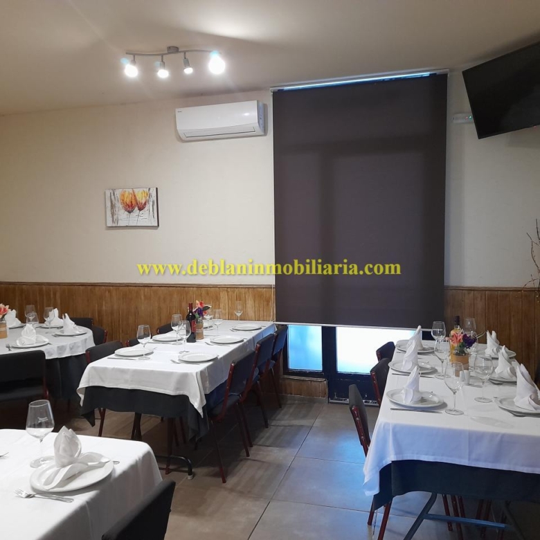 SE ALQUILA RESTAURANTE-ASADOR EN TUI