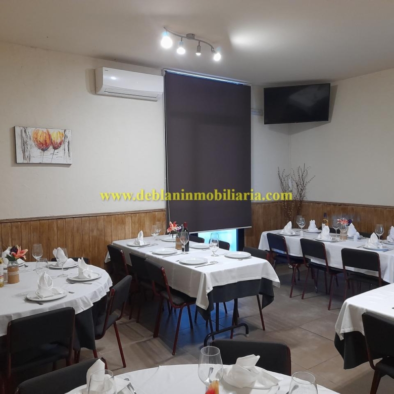 SE ALQUILA RESTAURANTE-ASADOR EN TUI