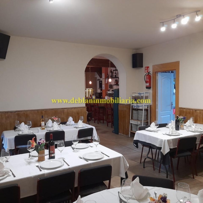 SE ALQUILA RESTAURANTE-ASADOR EN TUI