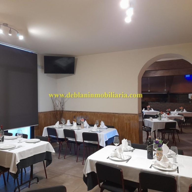 SE ALQUILA RESTAURANTE-ASADOR EN TUI