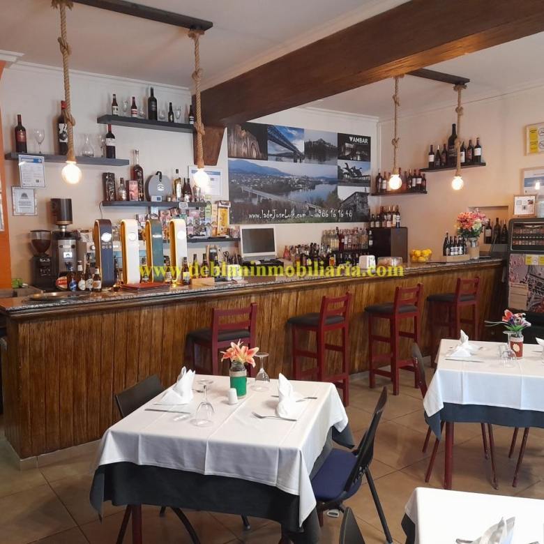 SE ALQUILA RESTAURANTE-ASADOR EN TUI