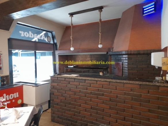 SE ALQUILA RESTAURANTE-ASADOR EN TUI
