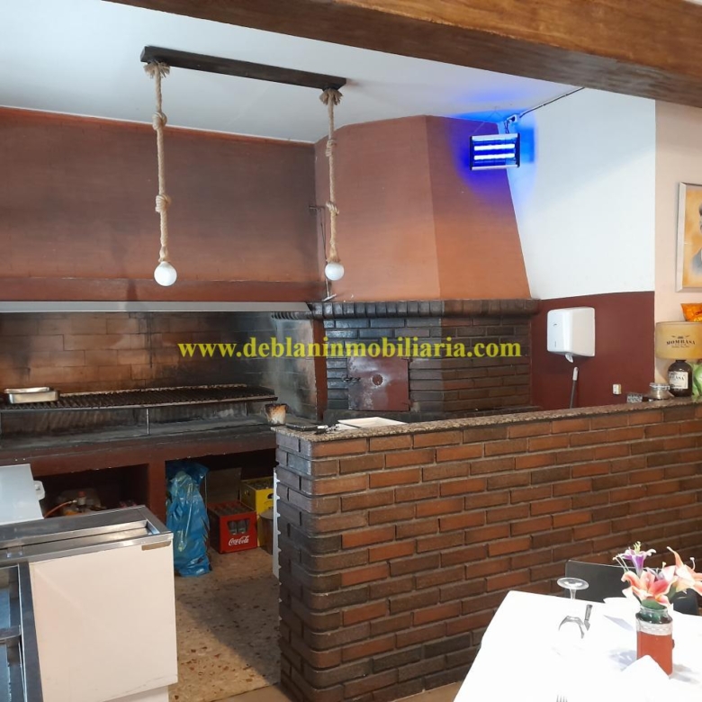 SE ALQUILA RESTAURANTE-ASADOR EN TUI